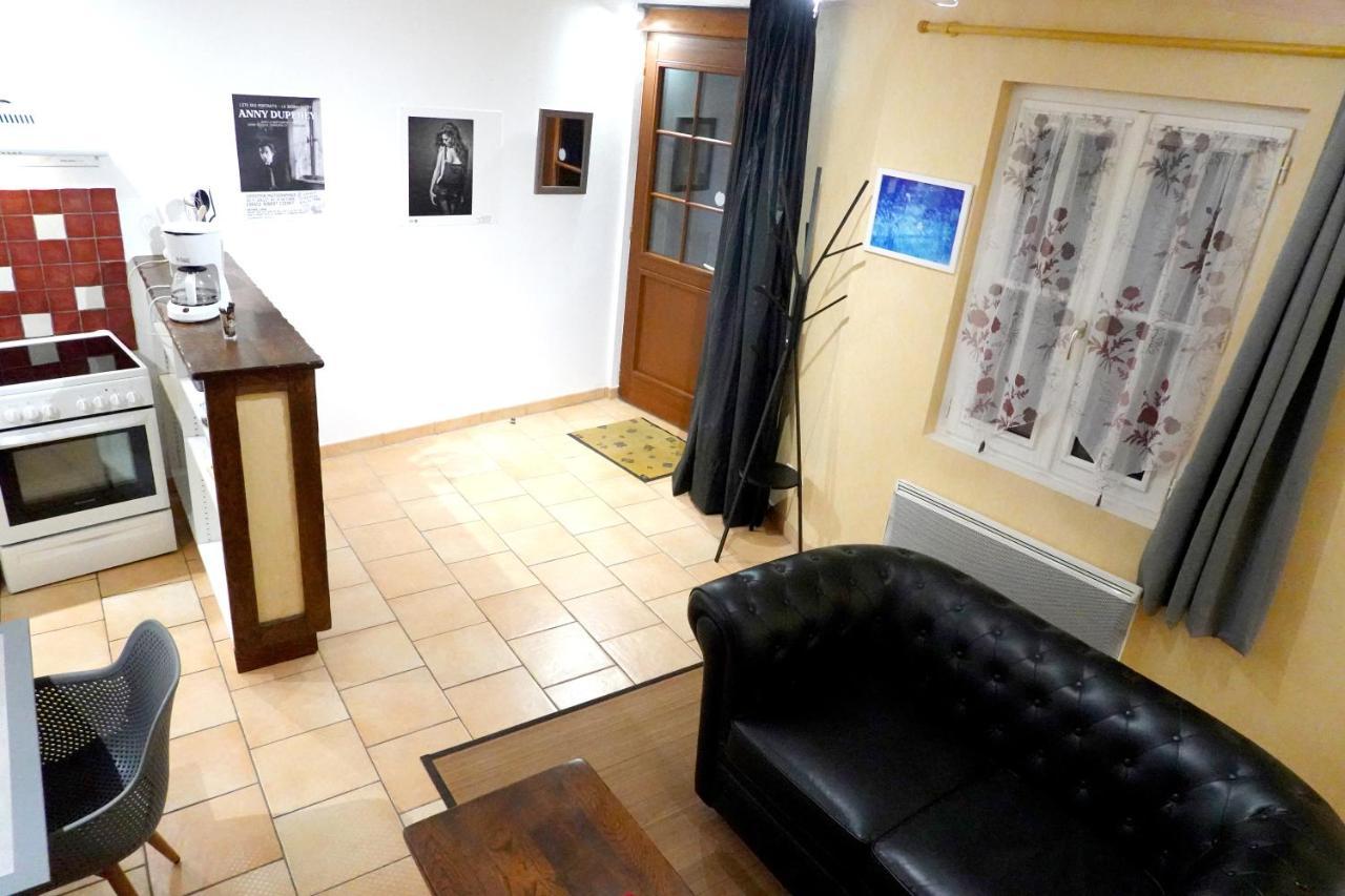 Appart' De La Collegiale บูร์บง-ล็องซี ภายนอก รูปภาพ