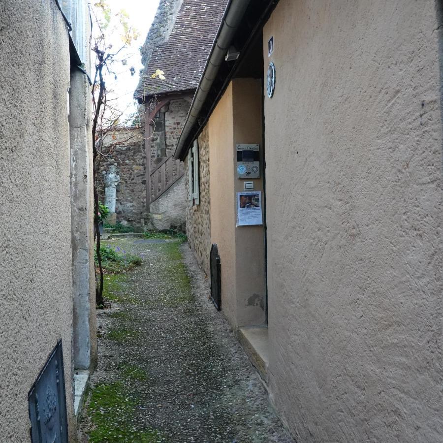 Appart' De La Collegiale บูร์บง-ล็องซี ภายนอก รูปภาพ